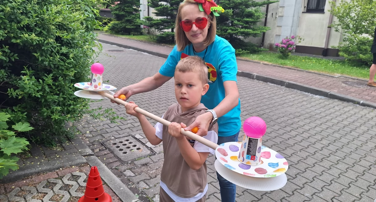 Cyrkowy Dzień Dziecka w Domu Kultury w Szczakowej