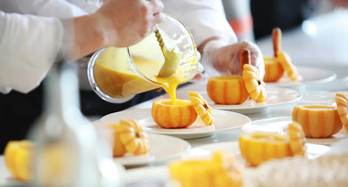 Najlepsze restauracje we Wrocławiu - odkryj unikalną kuchnię dla prawdziwych smakoszy