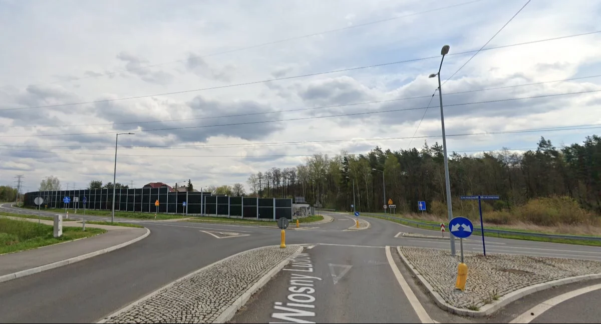 Nowa sygnalizacja świetlna na skrzyżowaniu ulic Wiosny Ludów i Karwety. Na pomysł odpowiedział urząd