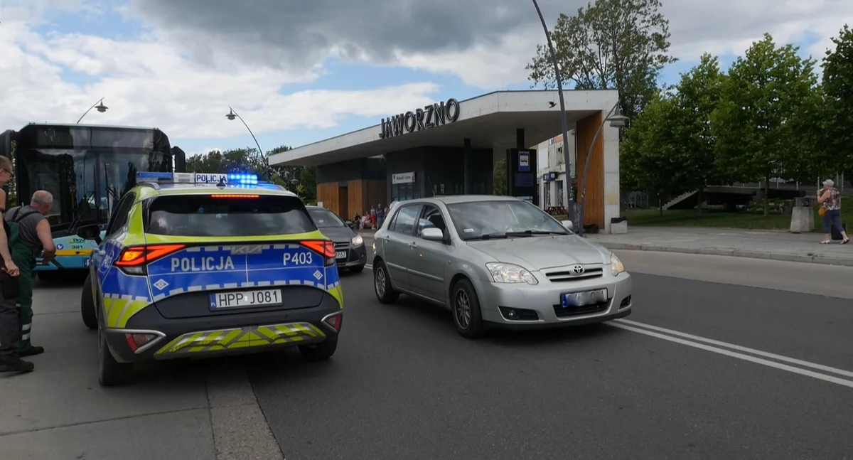 Autobus zablokował centrum miasta