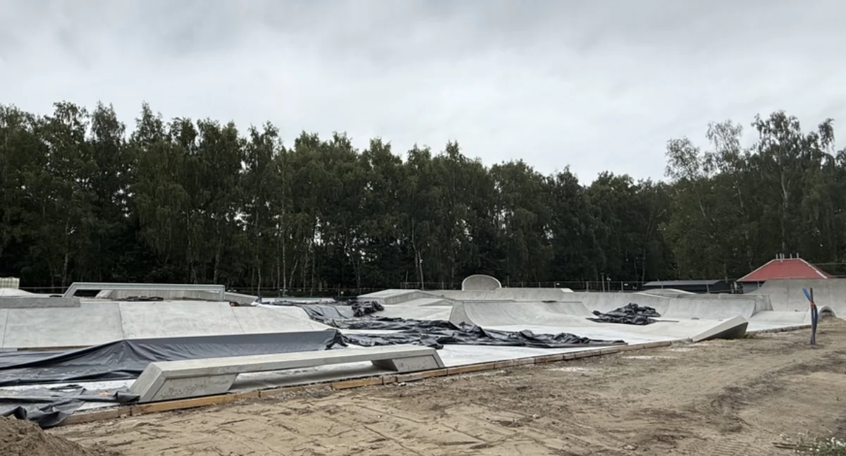 Skatepark w Parku Podłęże coraz bliżej ukończenia