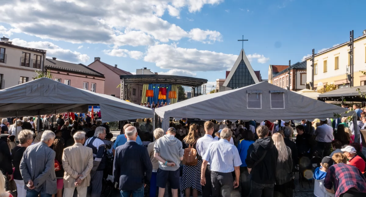 Dożynki w Jaworznie – parada traktorów, występy i… namioty dla VIP-ów
