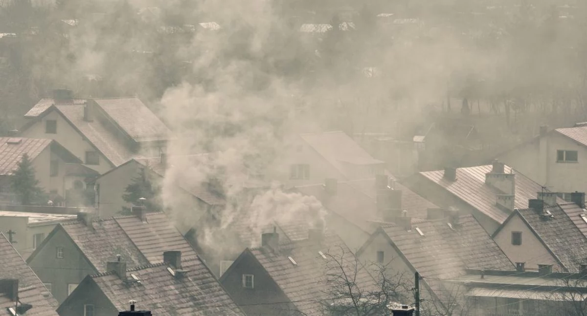 Sprawdzą, czym ogrzewasz dom i jak pozbywasz się odpadów. Ruszają kontrole straży miejskiej