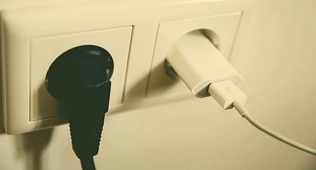 Zamrożenie cen energii elektrycznej przedłużone do końca 2025 roku
