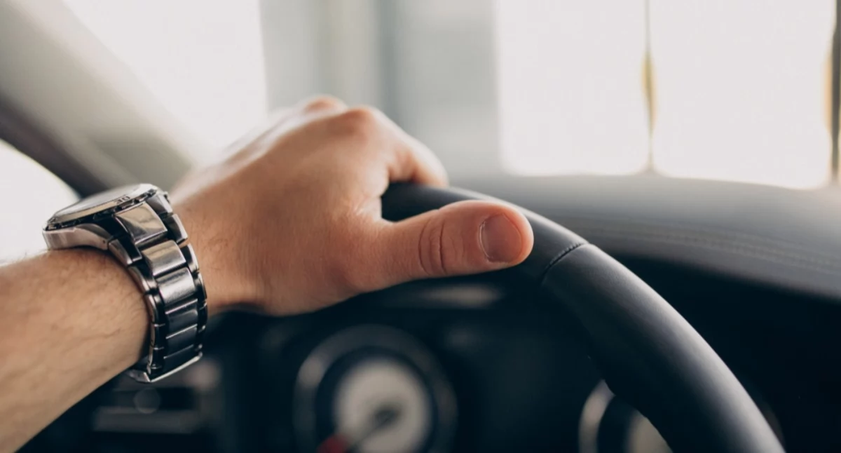 Firma transportowa do 10 osób – czy rozliczanie czasu pracy kierowców w małym przedsiębiorstwie jest trudne?