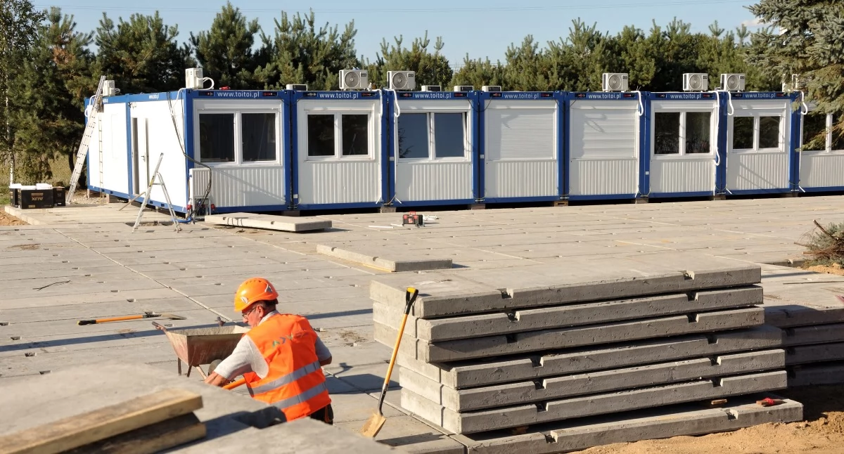Płyty drogowe betonowe — jak dobrać nawierzchnię pod ciężki sprzęt i nie przepłacić