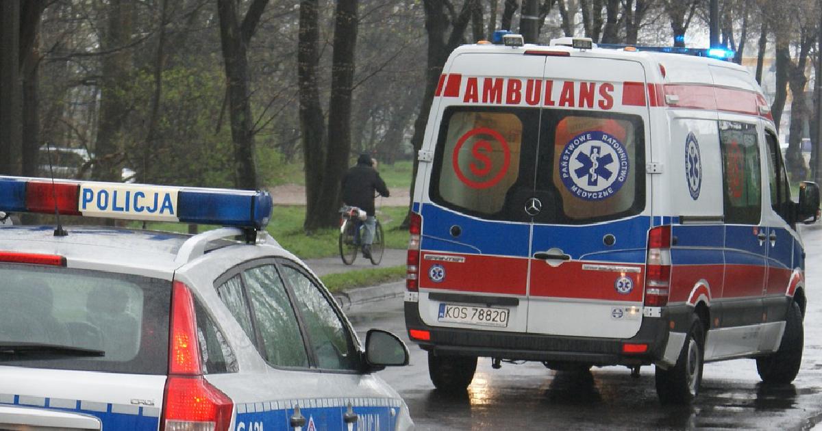 Wypadek w hali produkcyjnej. Maszyna uszkodziła kobiecie rękę