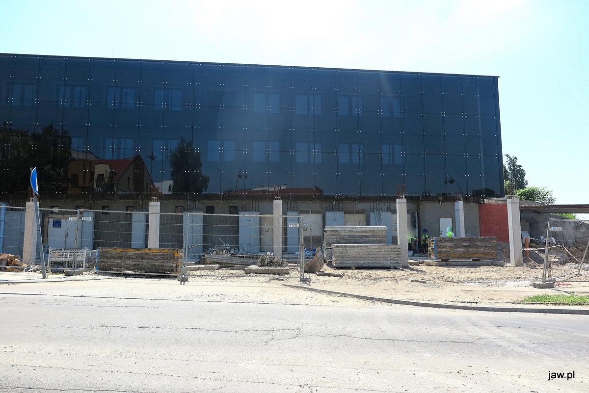 Wypadek z udziałem pijanego pracownika na budowie hali MCKiS