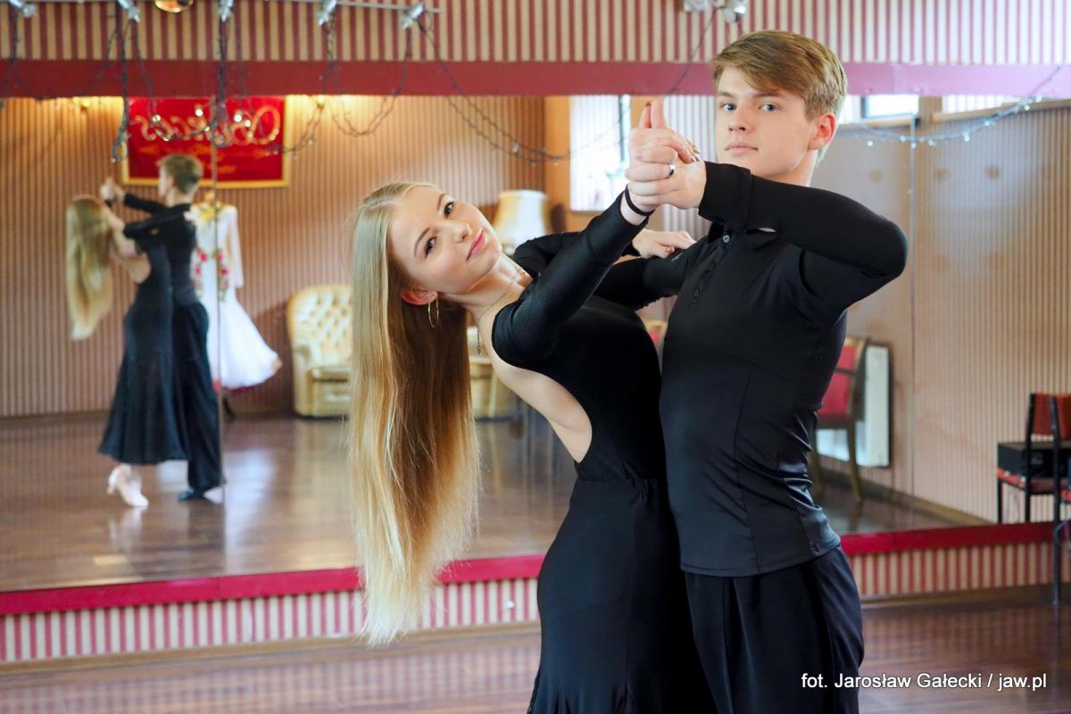 Taniec towarzyski - Daria Nowak i Wojtek Kuźma