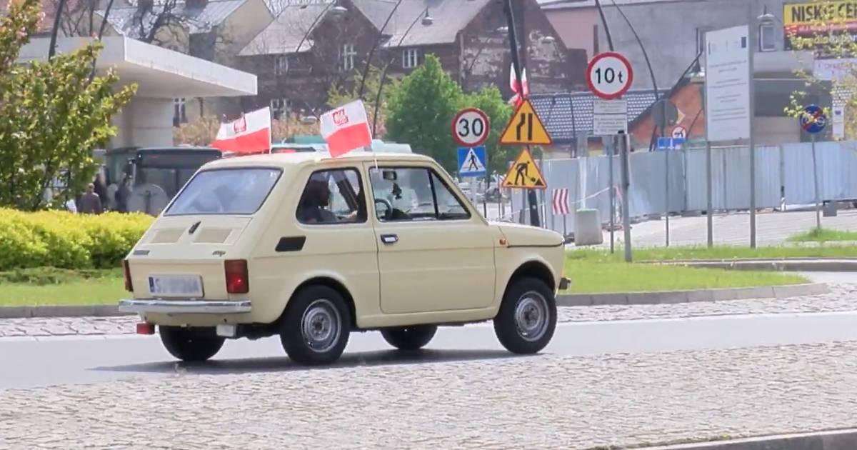 Powiewają biało-czerwone flagi. Dziś ich święto