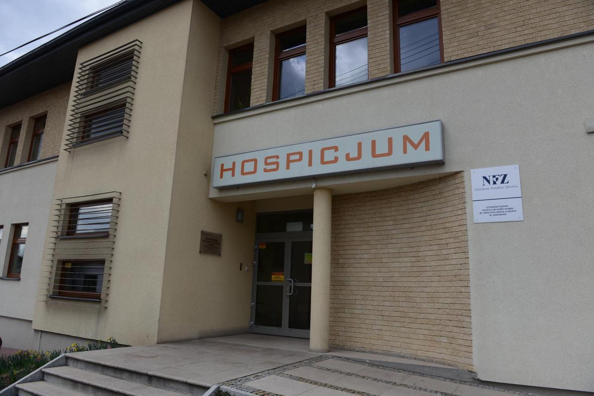 1% dla hospicjum. Pomóż rozliczając PIT