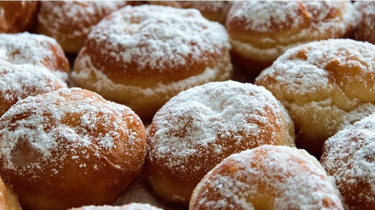 Pochwal się przepisem na pączki i faworki!
