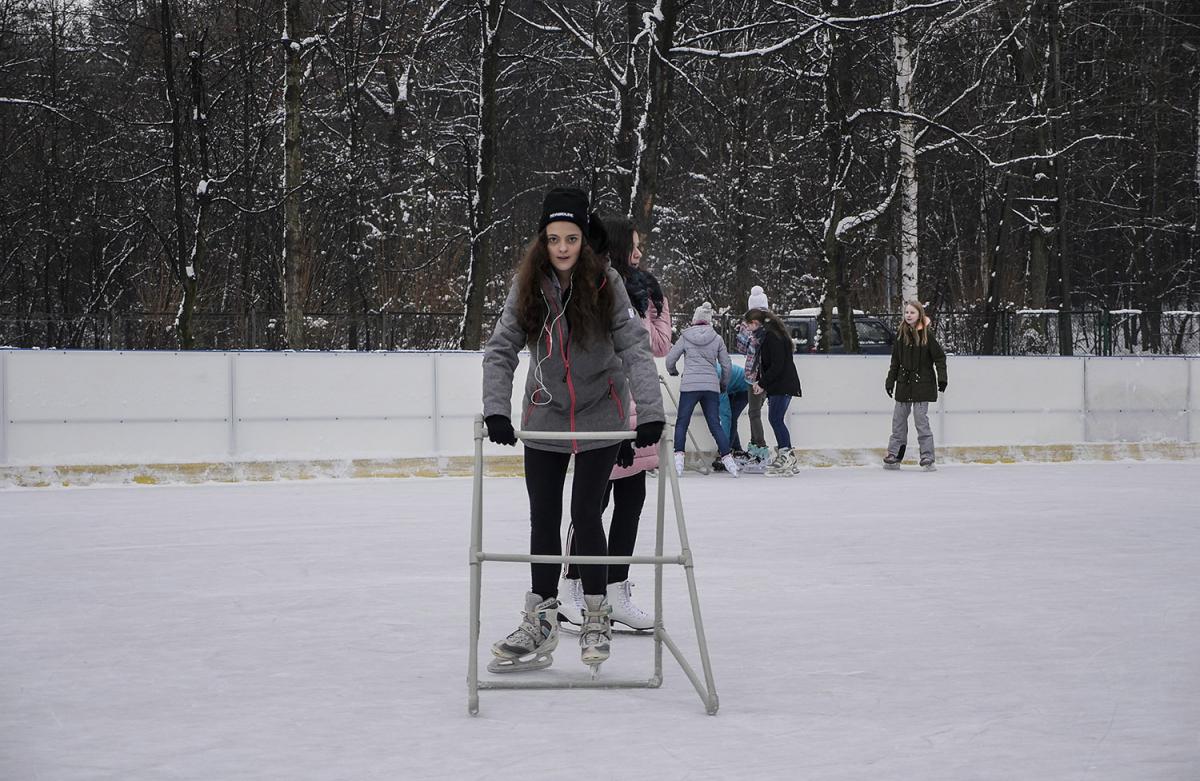 Nowinki z lodowiska na Azotanii
