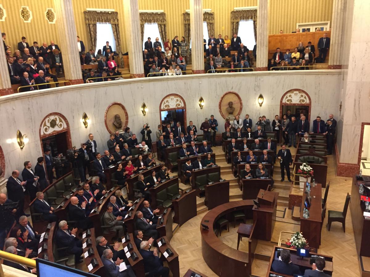 Zmiana władzy w województwie śląskim. Wojciech Saługa nie jest marszałkiem. Wicemarszałkiem został Dariusz Starzycki