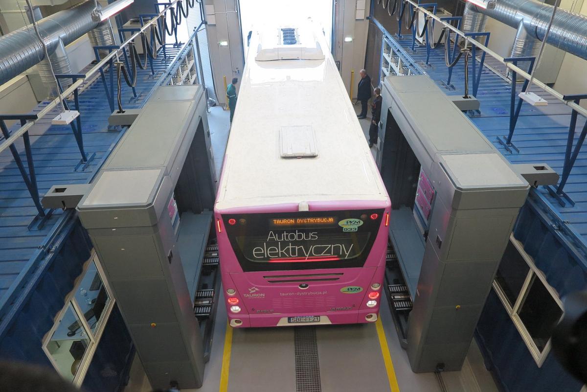 Pierwsza w Polsce stacja ładowania i szybkiej wymiany baterii dla autobusów miejskich