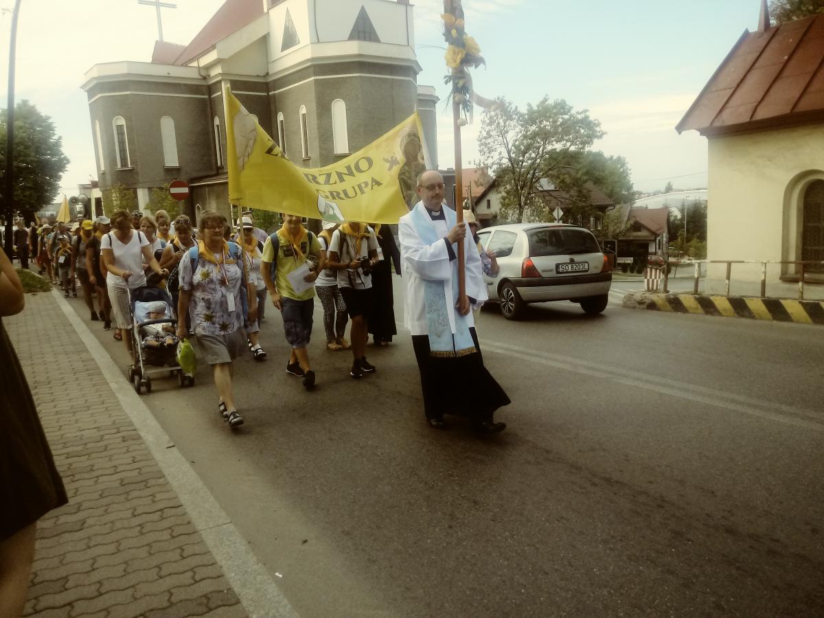 XX Piesza Młodzieżowa Pielgrzymka na jasną Górę wyruszyła