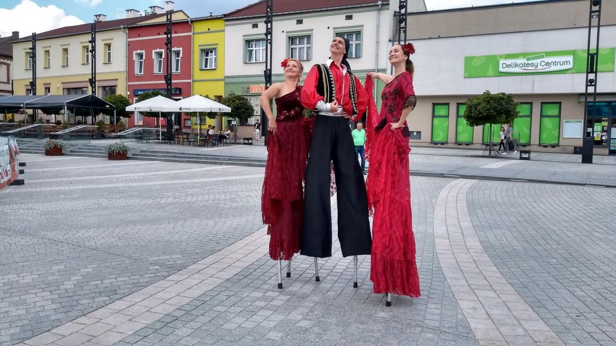 Artyści z Kijowa zrobili show na  jaworznickim rynku