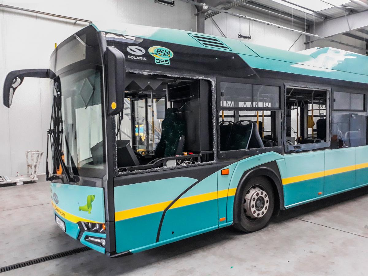 Autobus PKM ostrzelany w Mysłowicach. 58-latek postrzelony w głowę z wiatrówki