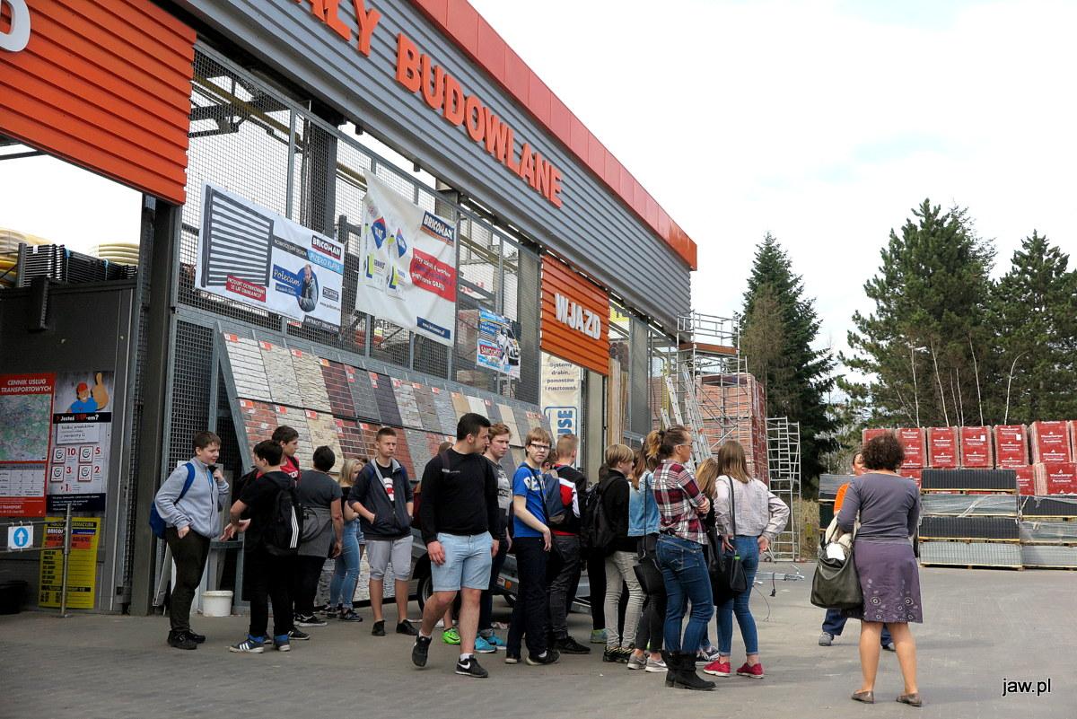 Jak zostać handlowcem i logistykiem w Jaworznie