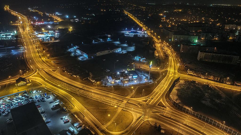 Światła na Osiedlu Stałym do korekty