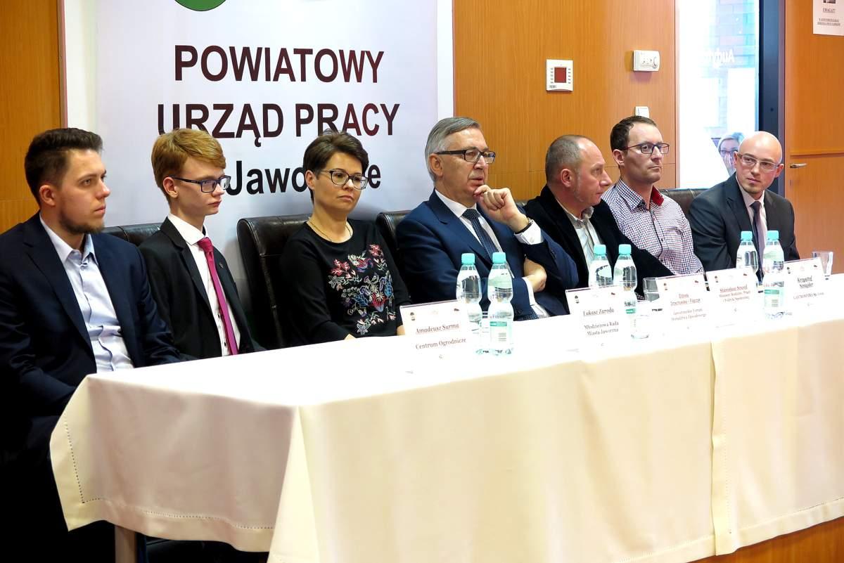Praca dla młodych