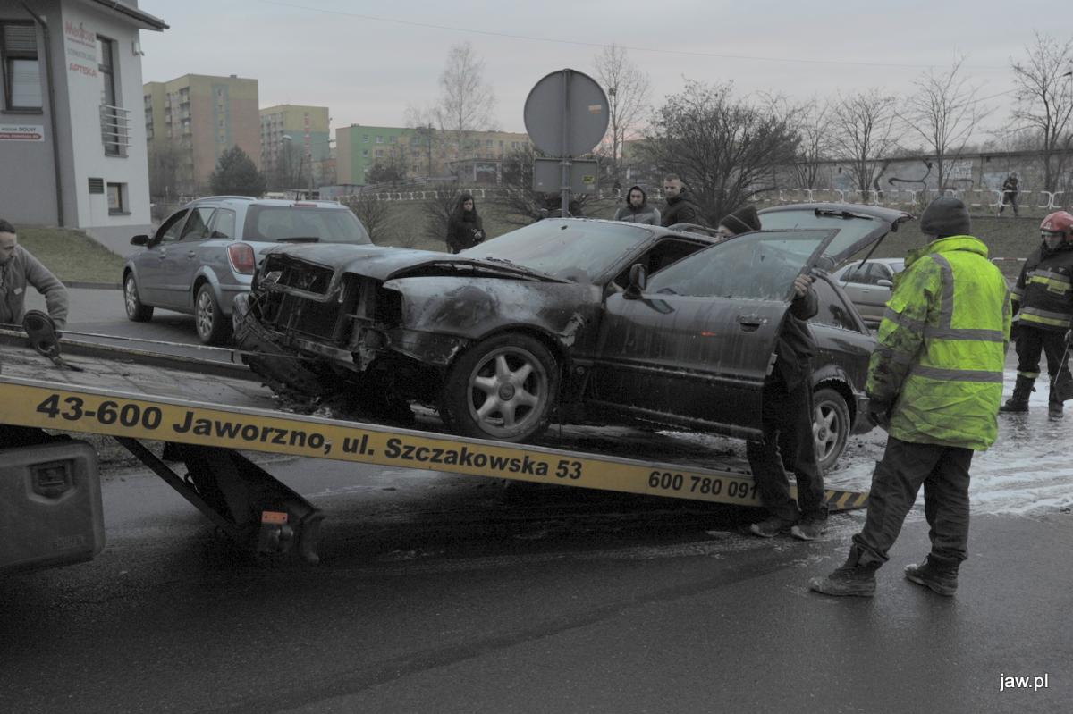Spalony samochód na Podłężu