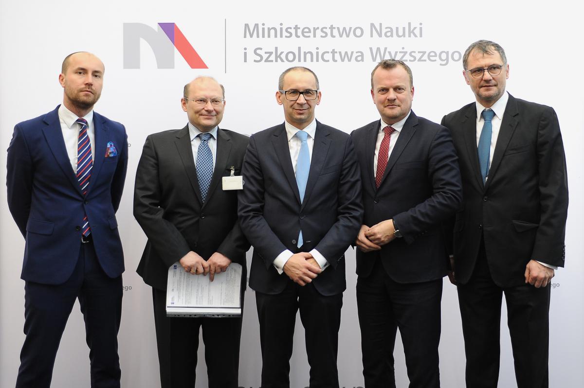 Metropolia może zakupić nawet 300 elektrycznych autobusów