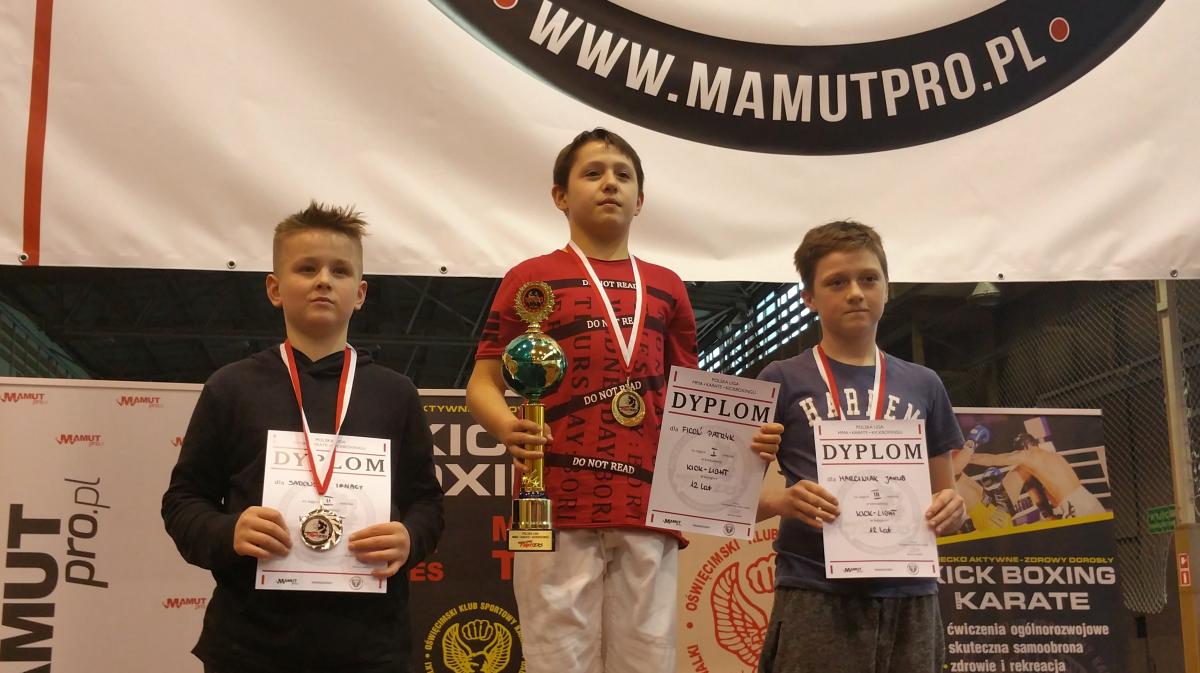 PATRYK FICOŃ ZWYCIĘŻA W 