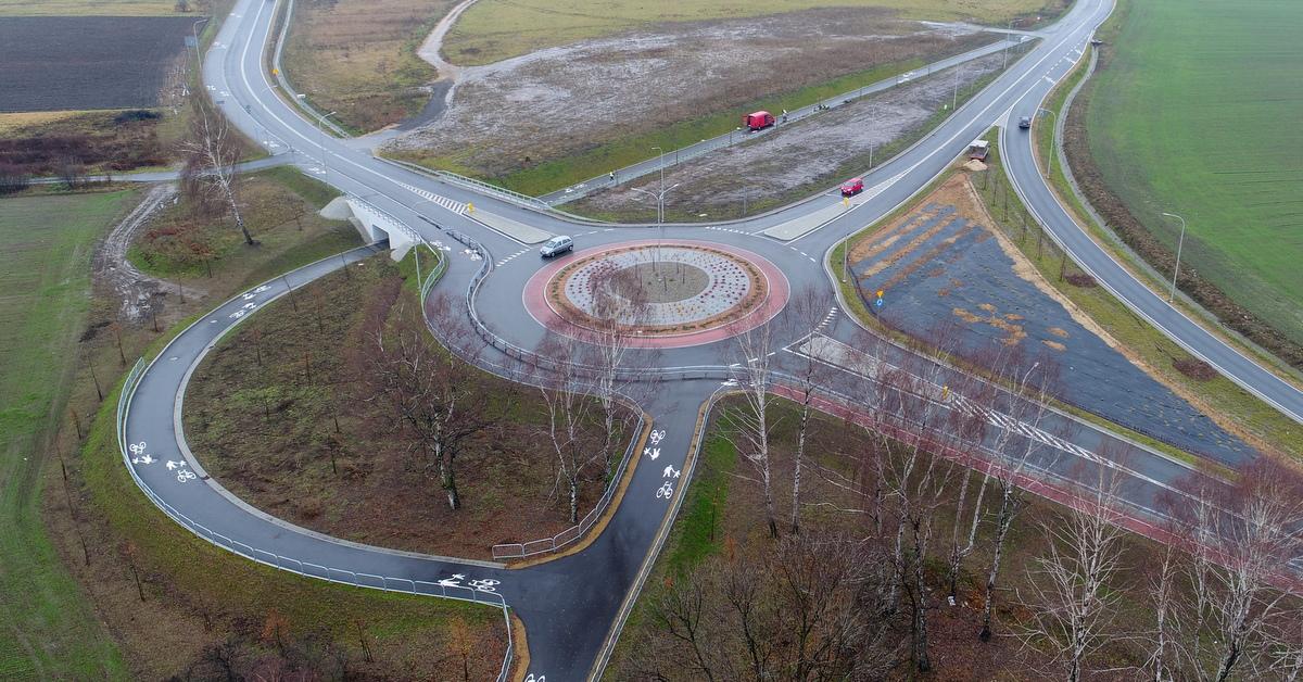 Uroczyste otwarcie ronda im. Marii i Lecha Kaczyńskich