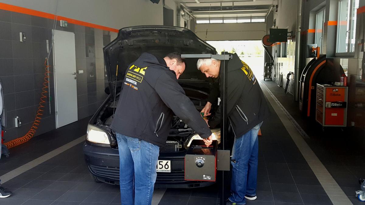 Skontroluj zawieszenie i oświetlenie z Cargo