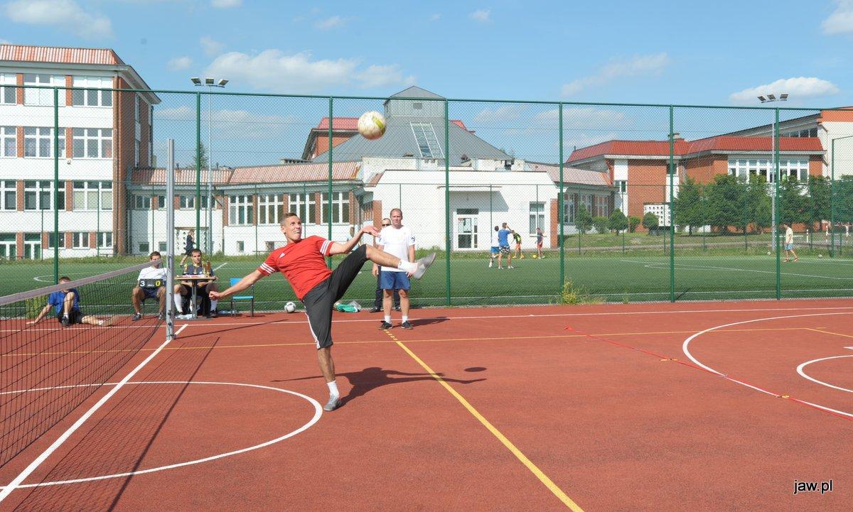 Salos zaprasza na turniej siatkonogi