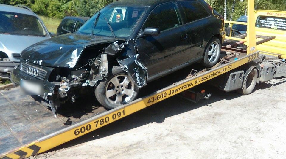 Pijany i bez prawa jazdy spowodował kolizję