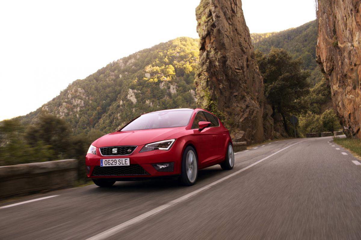 SEAT Leon FR Black – przebojowe źródło emocji