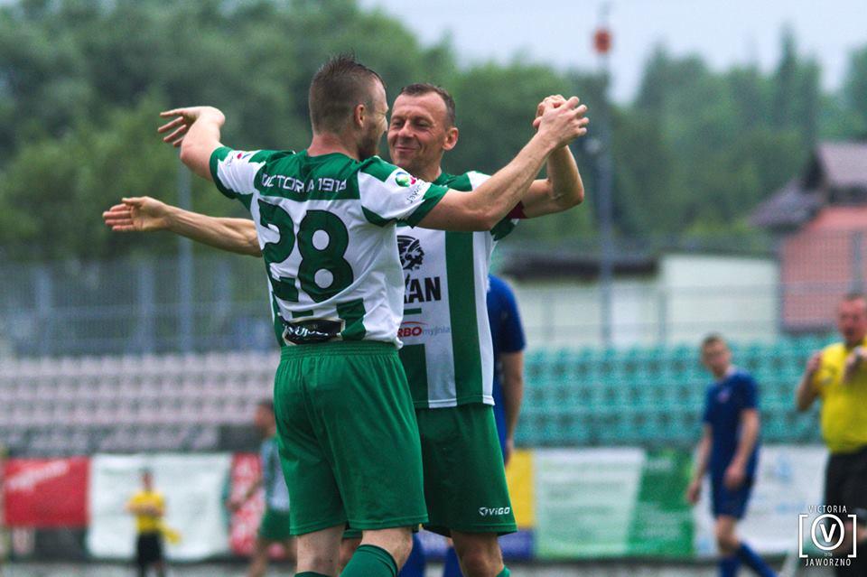 Arka podejmuje Victorię. Początek o 16:00