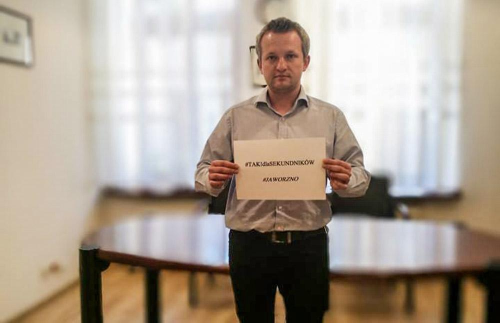Łukasz Jamrozik wnioskuje o sekundniki