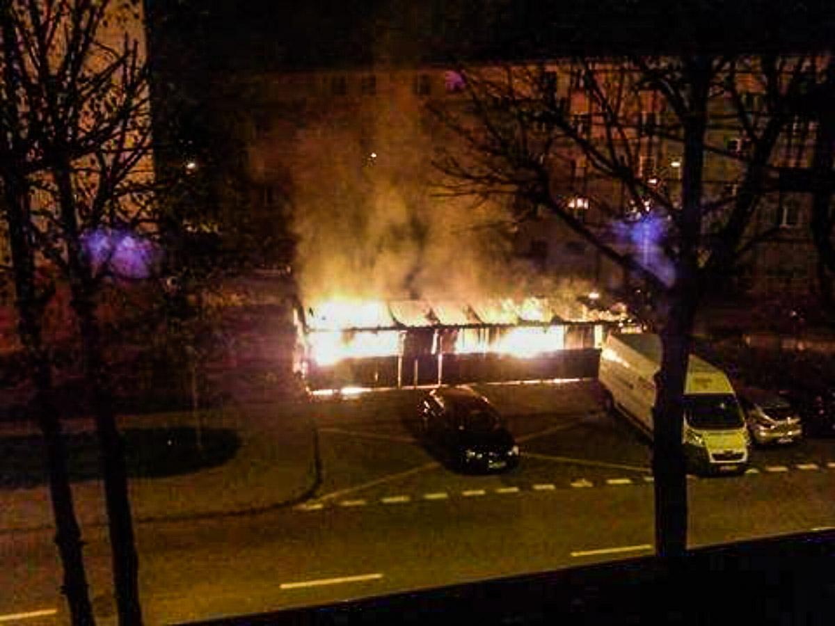 Spłonęły śmietniki na Paderewskiego