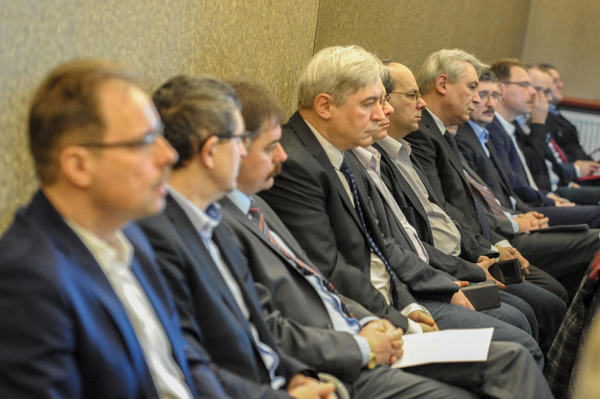 Blisko 160 tys. zł nagród dla trzech prezesów miejskich spółek