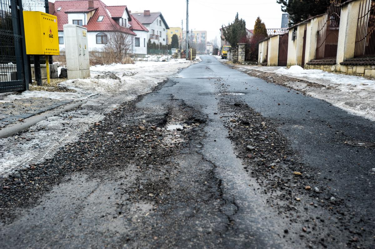 Nowa droga z wielką dziurą