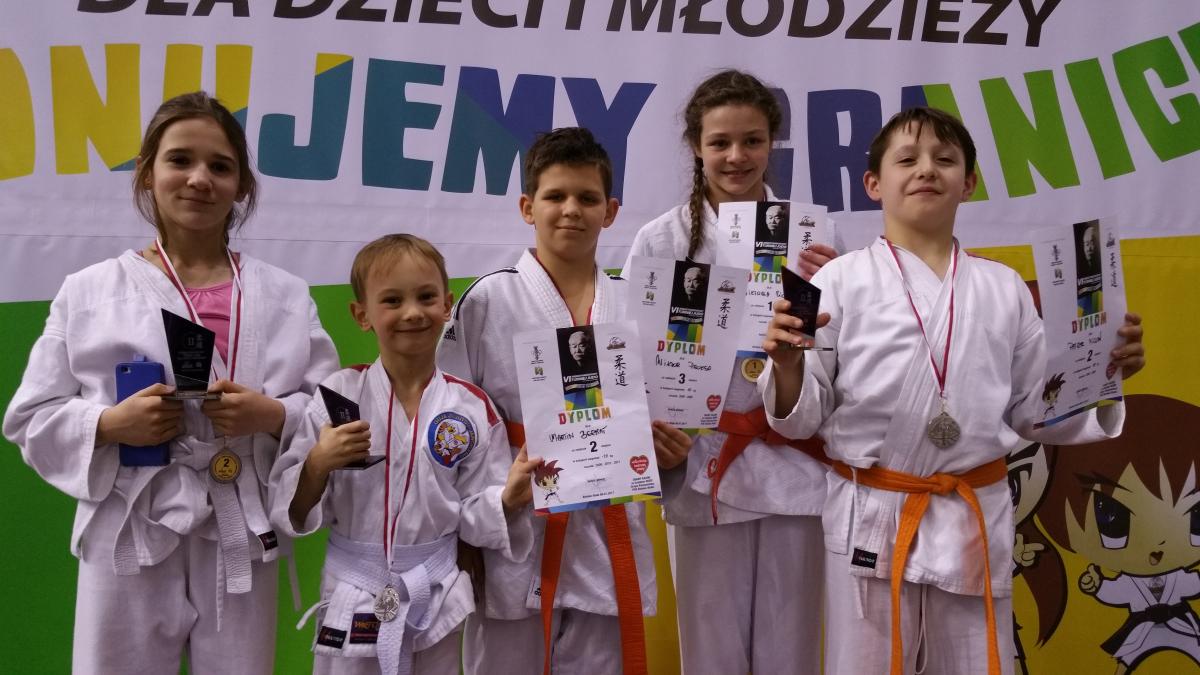 5 MEDALI ZAWODNIKÓW GUJA JIUJUTSU W MIĘDZYNARODOWYM TURNIEJU JUDO