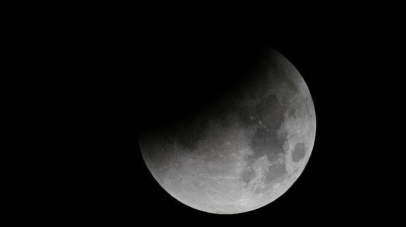 Dzisiaj na niebie Superksiężyc. Czekamy na Wasze zdjęcia