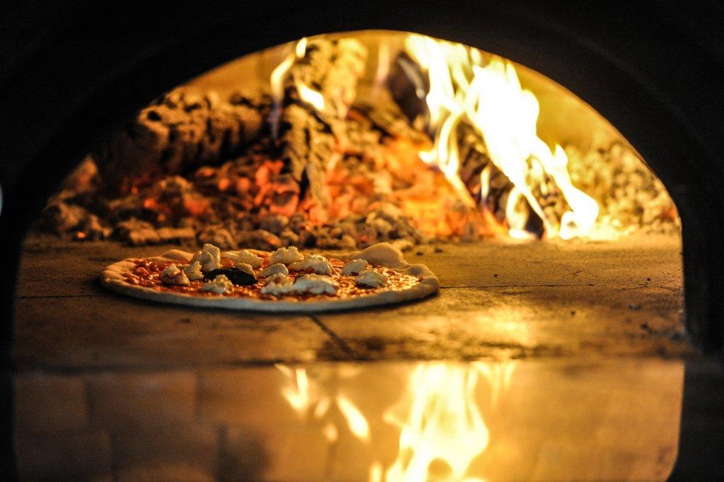 Spróbuj nowej Włoskiej Pizzy w Jaworznie