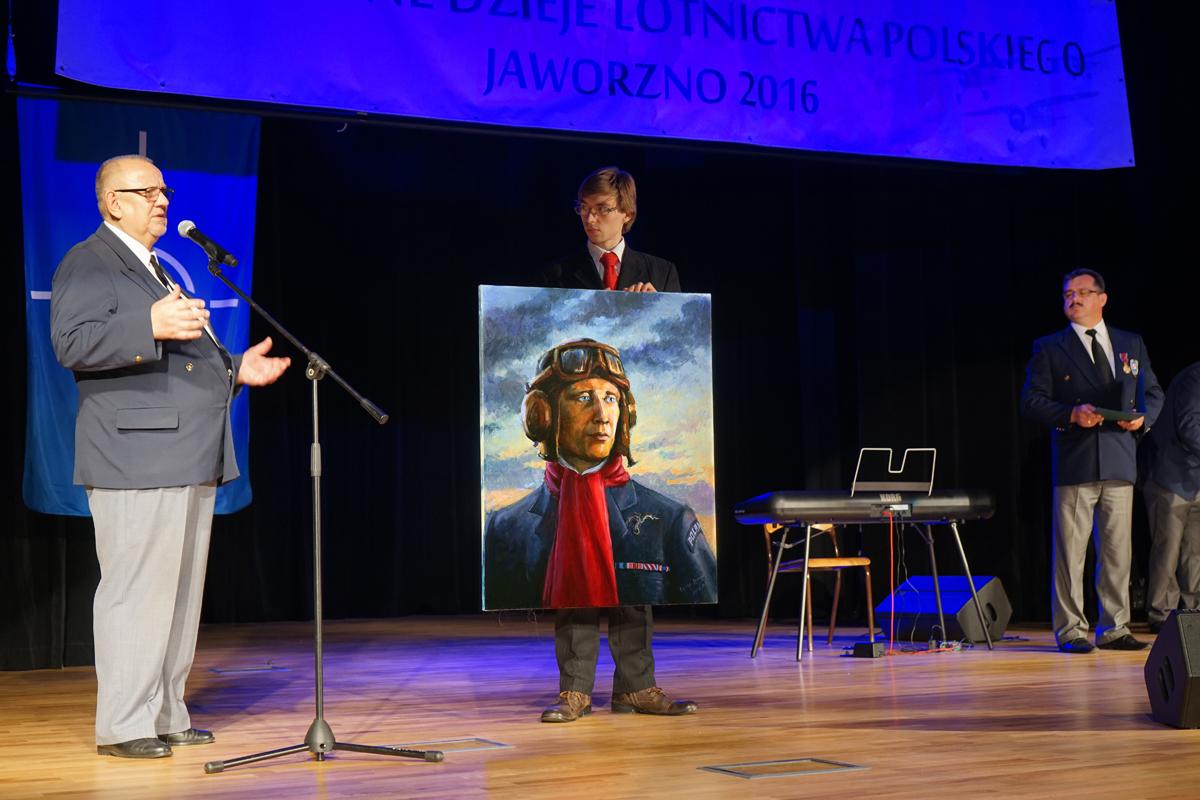 Witold Urbanowicz dla lotników