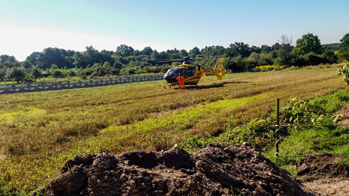 Wypadek w Ciężkowicach. Złamał się słup