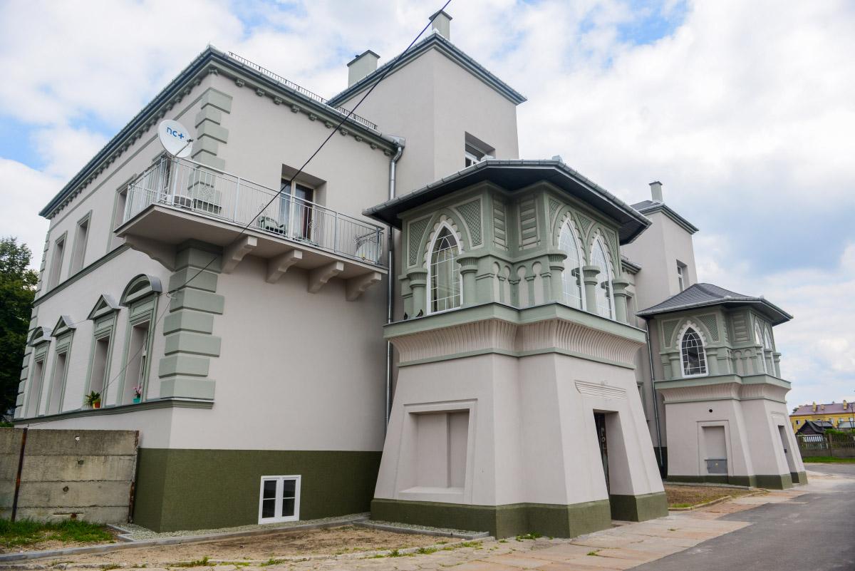Kończy się remont zabytkowego budynku w Szczakowej
