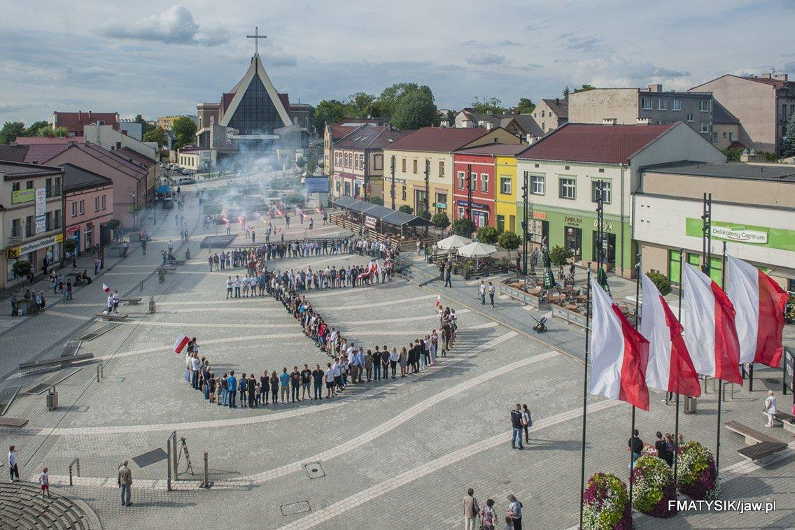 Żywy symbol Polski Walczącej na rynku w Jaworznie