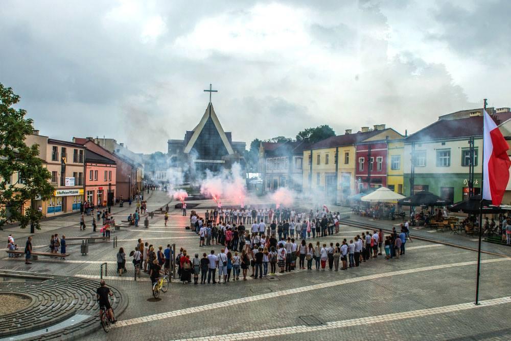 O 16:15 utworzą symbol Polski Walczącej na rynku