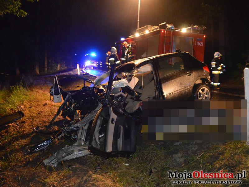 Wypadek w Oleśnicy. Nie żyje 26-letni jaworznianin