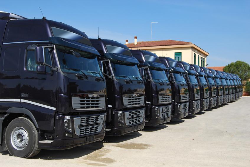 Czym różni się firma spedycyjna od transportowej