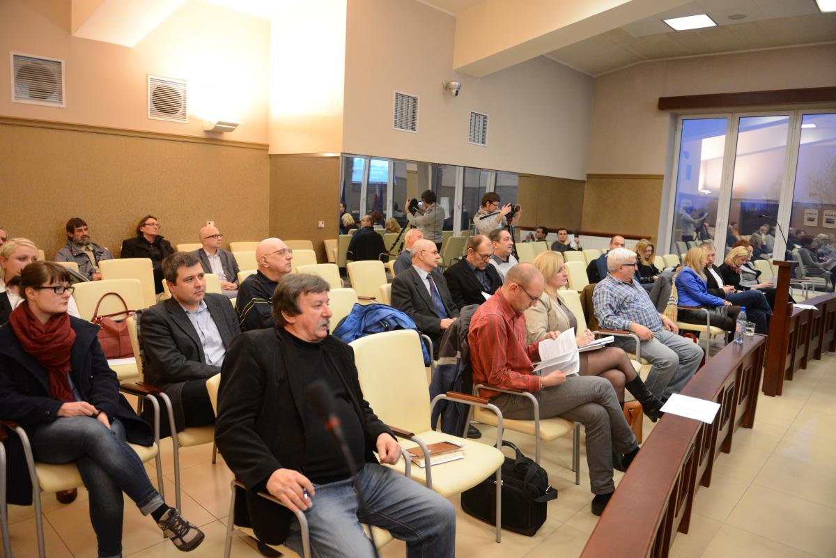 JBO – debatowali w sali obrad