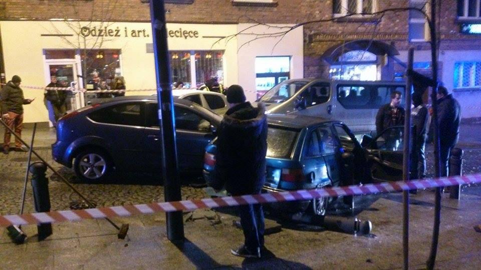 Wjechała pod prąd i dobiła do czterech samochodów